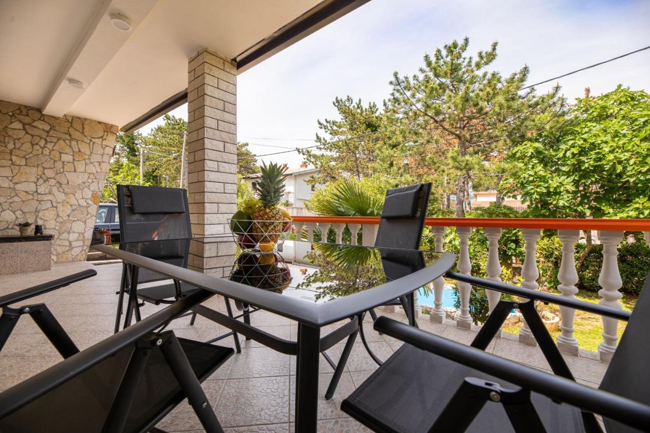 Apartments Vugrin Сило Экстерьер фото