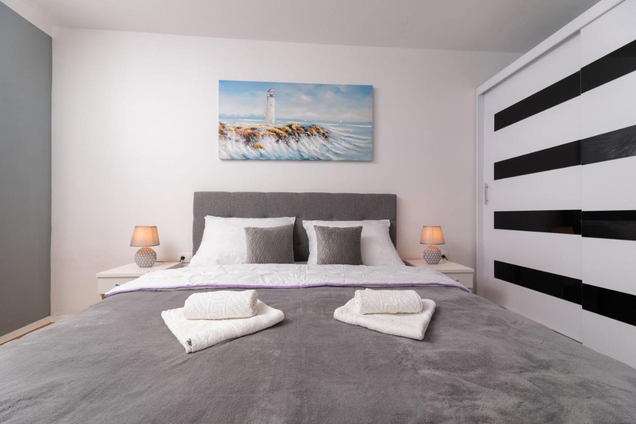 Apartments Vugrin Сило Экстерьер фото